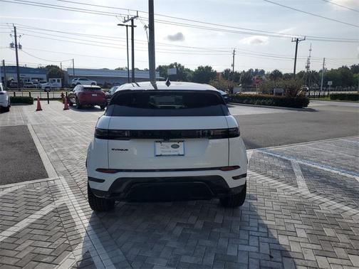 2026 Land Rover Range Rover Evoque Dynamic SE