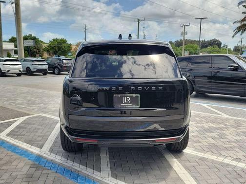 Santorini Black 2023 Land Rover Range Rover P530 SE