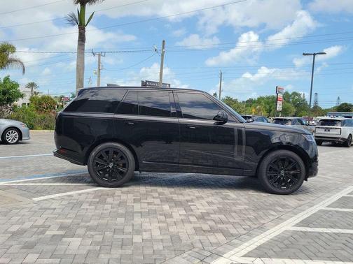 Santorini Black 2023 Land Rover Range Rover P530 SE