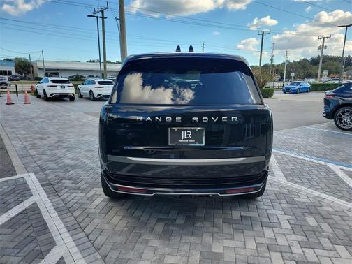 2026 Land Rover Range Rover SE