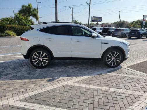 2022 Jaguar E-PACE SE