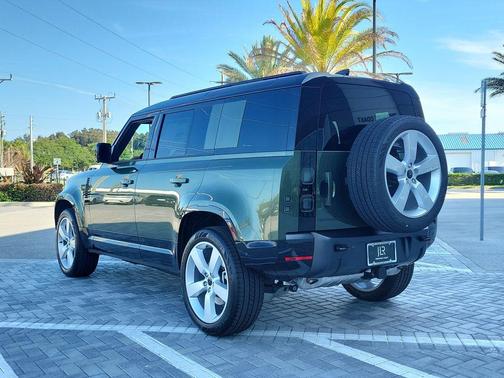 Woolstone Green 2026 Land Rover Defender P400 X-Dynamic SE