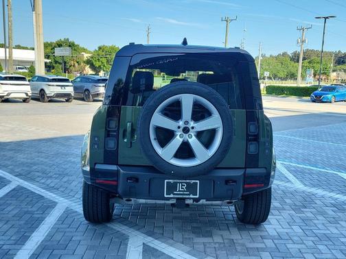 Woolstone Green 2026 Land Rover Defender P400 X-Dynamic SE
