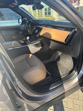 2024 Land Rover Range Rover Sport SE