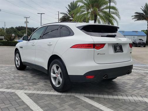 2018 Jaguar F-PACE 25t Premium