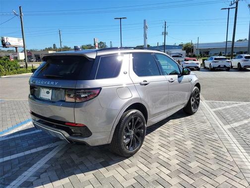 2025 Land Rover Discovery Sport S