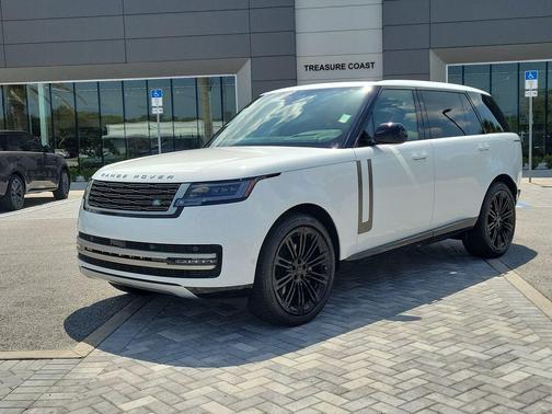 Fuji White 2026 Land Rover Range Rover P400 SE 7 Seat