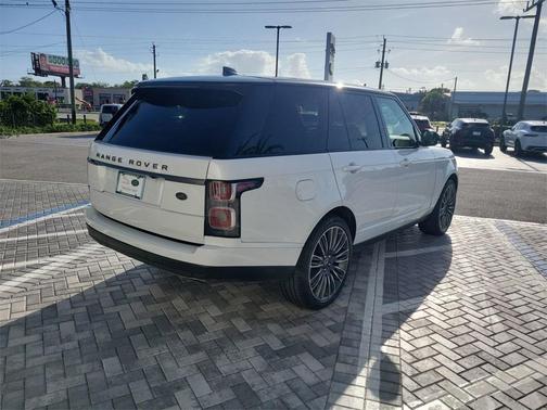 2022 Land Rover Range Rover Base