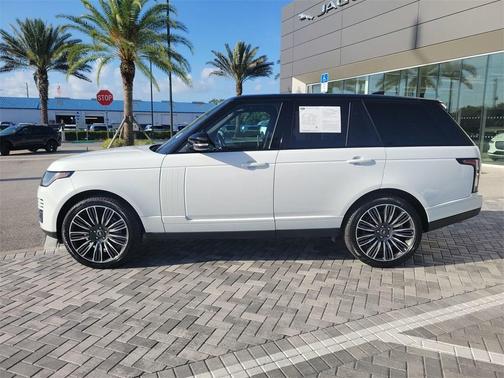 2022 Land Rover Range Rover Base