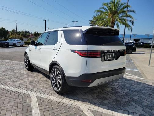 2025 Land Rover Discovery P300 S