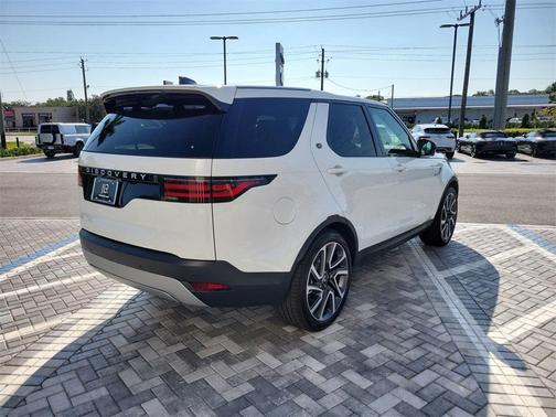 2025 Land Rover Discovery P300 S