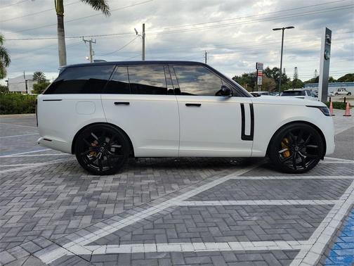 2023 Land Rover Range Rover P400 SE