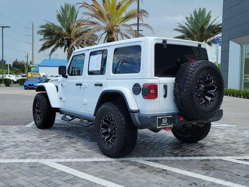 Bright White Clearcoat 2021 Jeep Wrangler Unlimited Rubicon