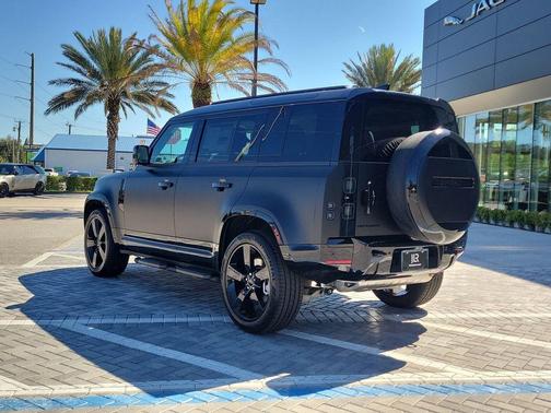 Santorini Black 2026 Land Rover Defender P400 X-Dynamic SE