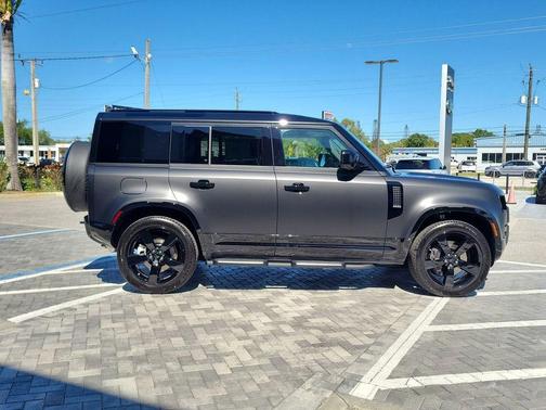 Santorini Black 2026 Land Rover Defender P400 X-Dynamic SE