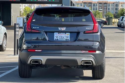2023 Cadillac XT4 Premium Luxury