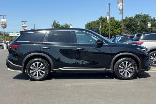 2024 INFINITI QX60 Pure