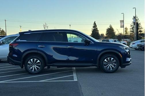 2025 INFINITI QX60 PURE