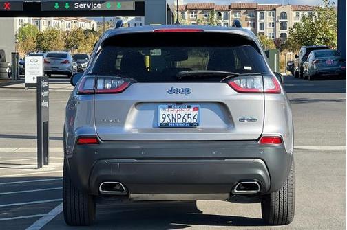 2022 Jeep Cherokee Latitude Lux