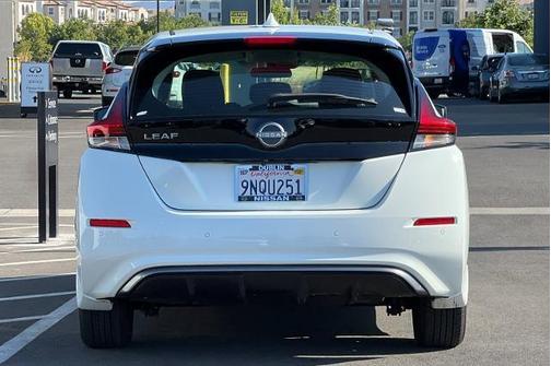 2025 Nissan Leaf S