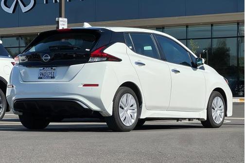 2025 Nissan Leaf S