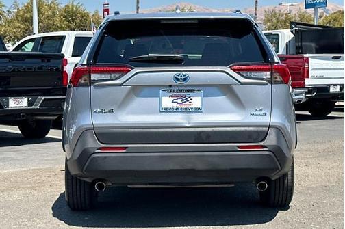 2022 Toyota RAV4 Hybrid LE