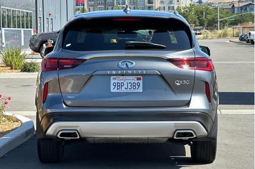 2022 INFINITI QX50 Luxe