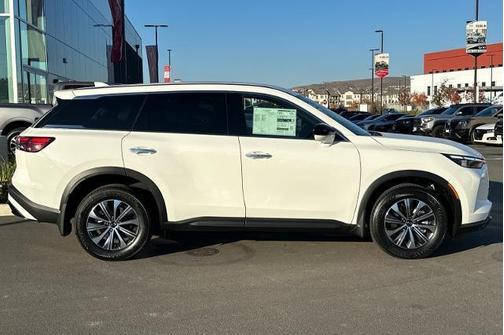 2025 INFINITI QX60 Pure
