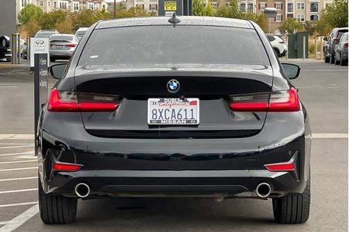 2021 BMW 330 i