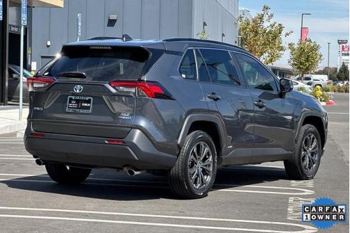 2022 Toyota RAV4 Hybrid XLE Premium