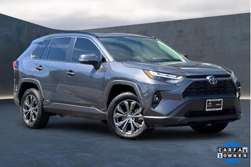 2022 Toyota RAV4 Hybrid XLE Premium