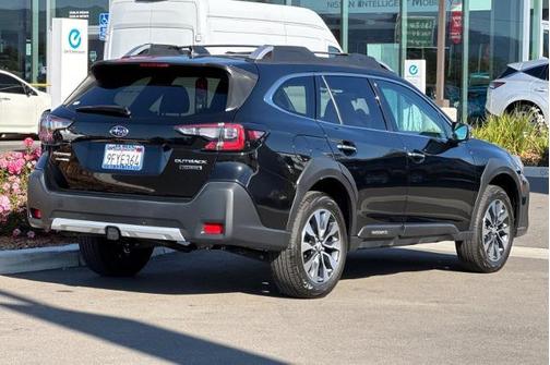 2023 Subaru Outback Touring