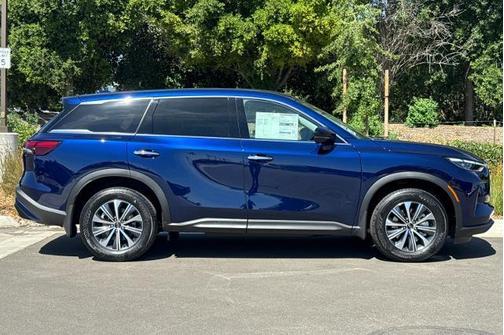 2025 INFINITI QX60 Pure