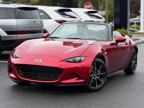 Soul Red Crystal Metallic 2026 Mazda MX-5 Miata Grand Touring