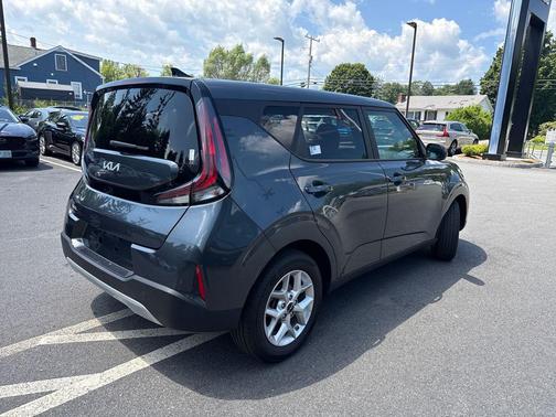 Gravity Gray 2025 Kia Soul LX