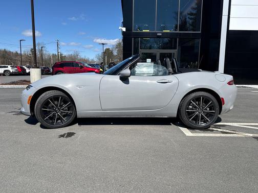 Aero Gray Metallic 2026 Mazda MX-5 Miata Grand Touring