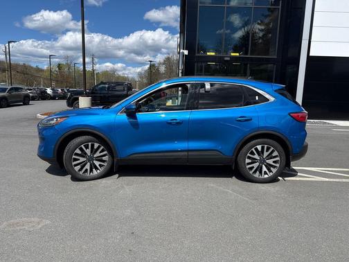 Velocity Blue Metallic 2020 Ford Escape Titanium