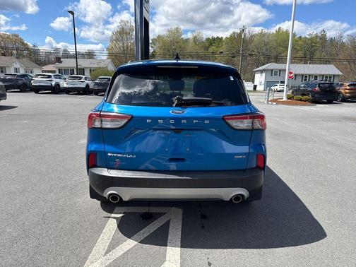 Velocity Blue Metallic 2020 Ford Escape Titanium