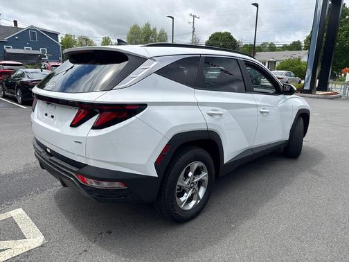 White Pearl 2024 Hyundai TUCSON SEL