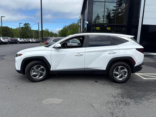 White Pearl 2024 Hyundai TUCSON SEL