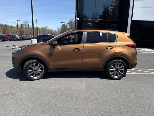 Burnished Copper 2021 Kia Sportage S