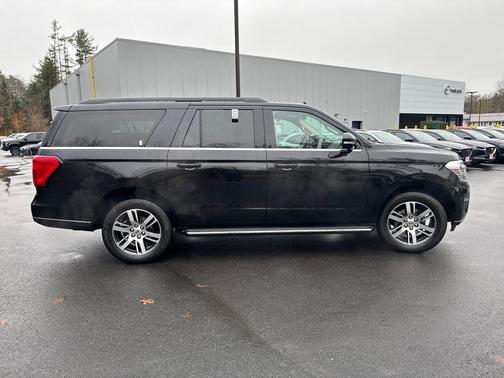 2022 Ford Expedition Max XLT