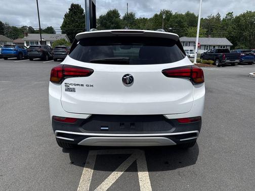 Summit White 2022 Buick Encore GX Select