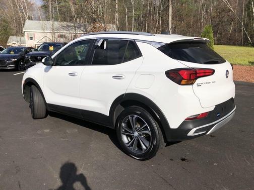 Summit White 2022 Buick Encore GX Select