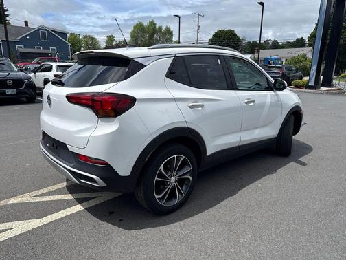 Summit White 2022 Buick Encore GX Select