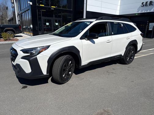 Crystal White Pearl 2025 Subaru Outback Onyx Edition