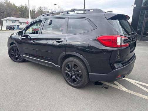 Crystal Black Silica 2023 Subaru Ascent Onyx Edition Limited 7-Passenger