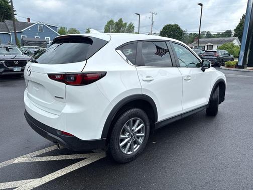 Snowflake White Pearl Mica 2022 Mazda CX-5 2.5 S Preferred Package