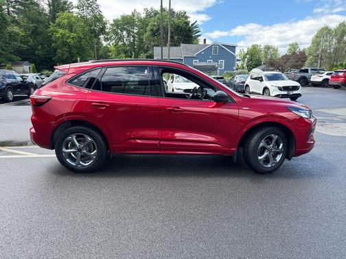 Rapid Red Metallic Tinted Clearcoat 2024 Ford Escape ST-Line