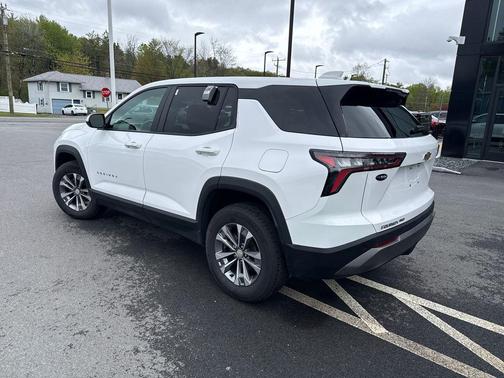 Summit White 2025 Chevrolet Equinox 1LT